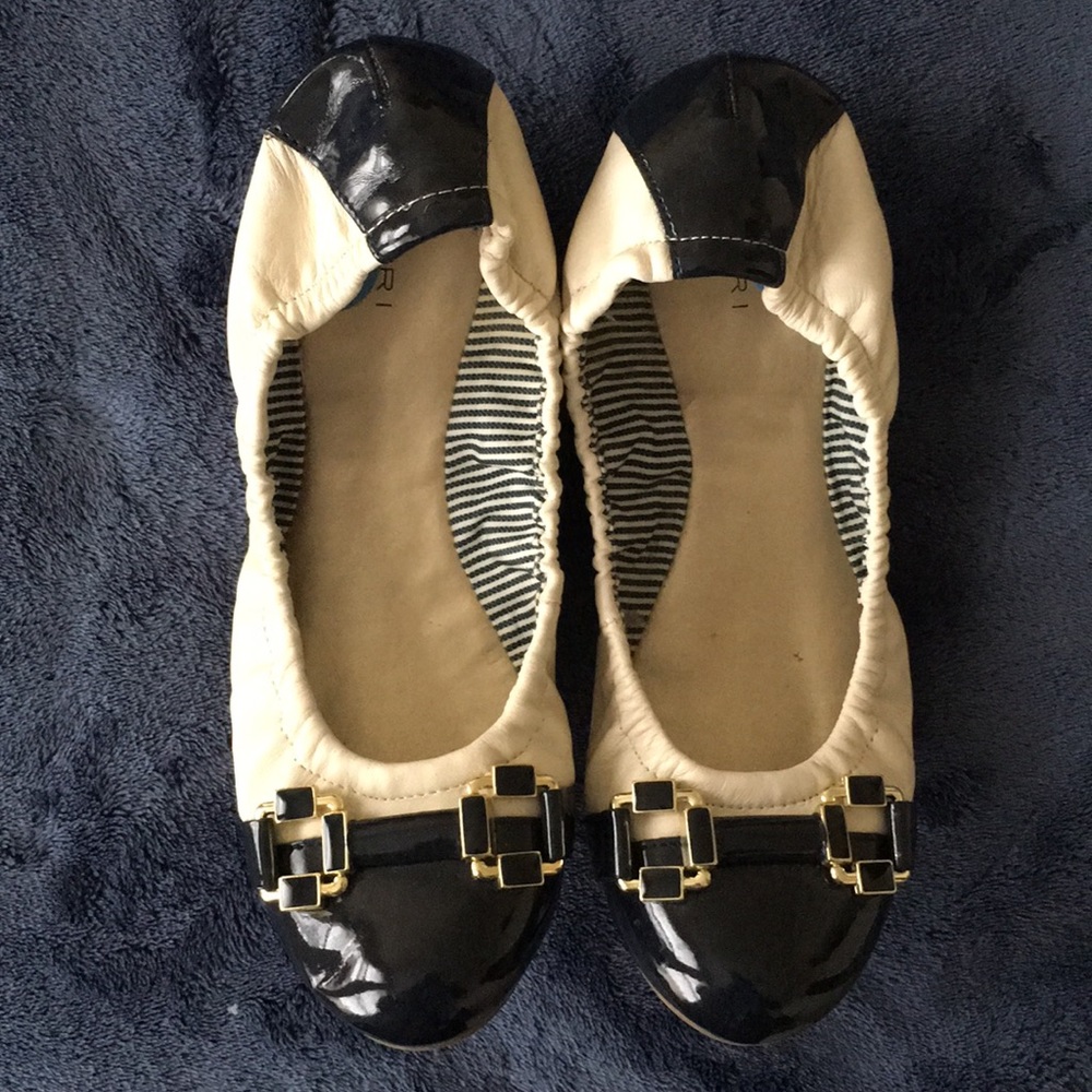 Tahari flats